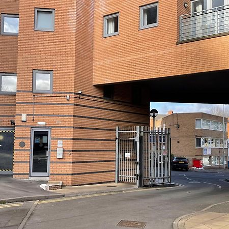 Triumph House - 3-Bed 2-Bath Apartment In Coventry City Centre By Covstays Eksteriør bilde